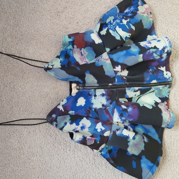 silence + noise Tops - Silence + Noise Vibrant Abstract Top